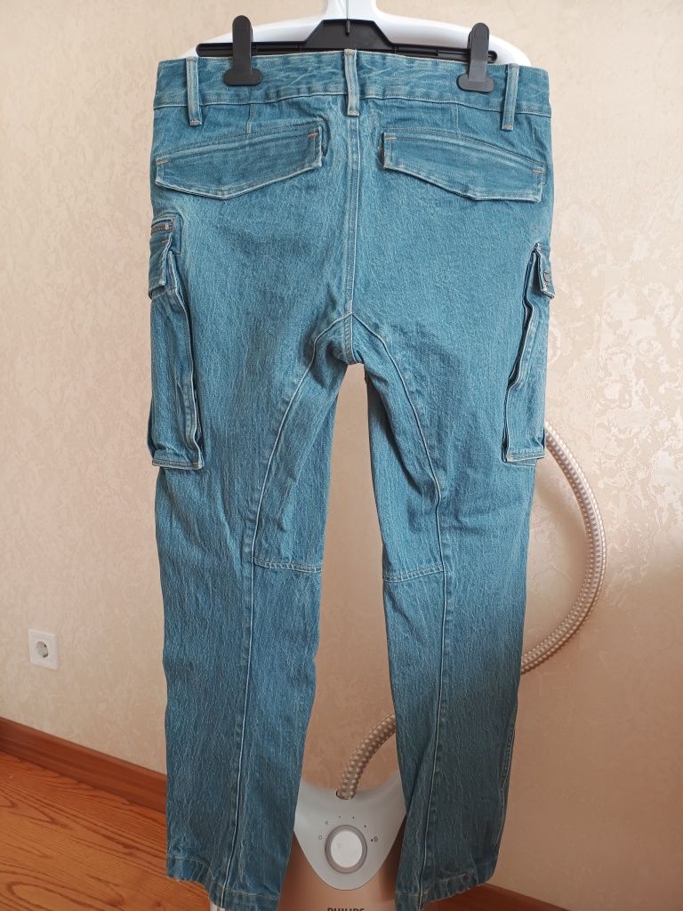 штаны карго G Star Raw
 Rovic Zip 3D.
