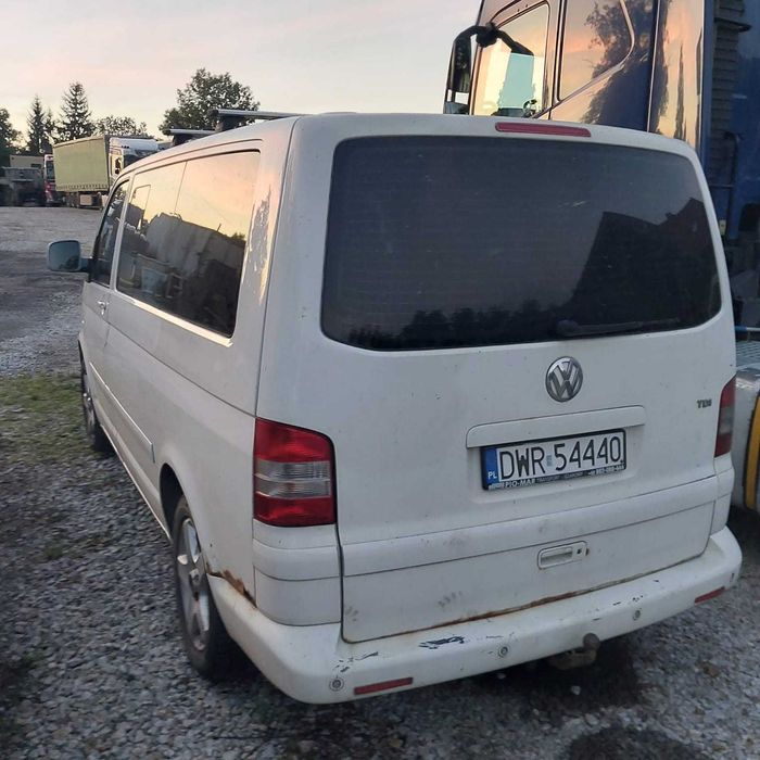 VW T5, 2006, manual, 390 tys km, awaria silnika (głowica i rozrząd OK)