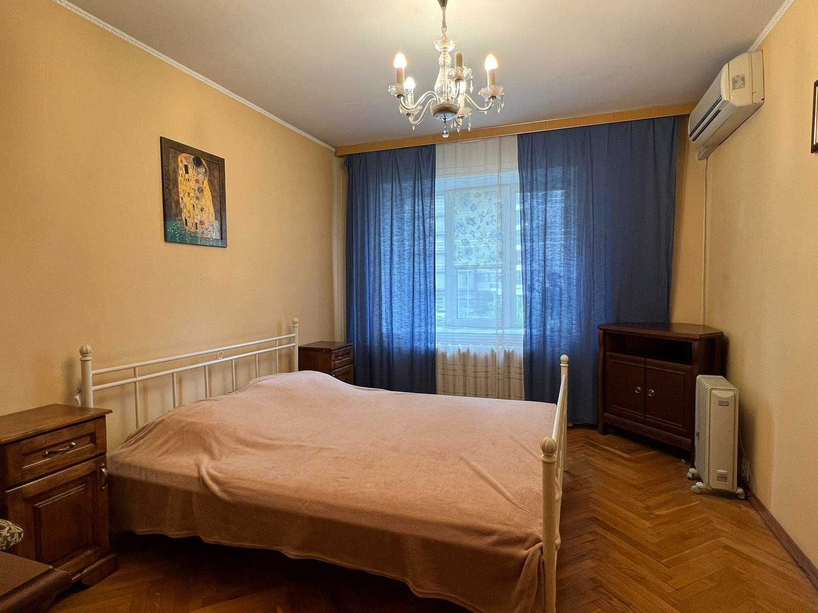 Трикімната 74м2 вул. Мстислава Скрипника 48а м. Вокзальна 15хв пішки