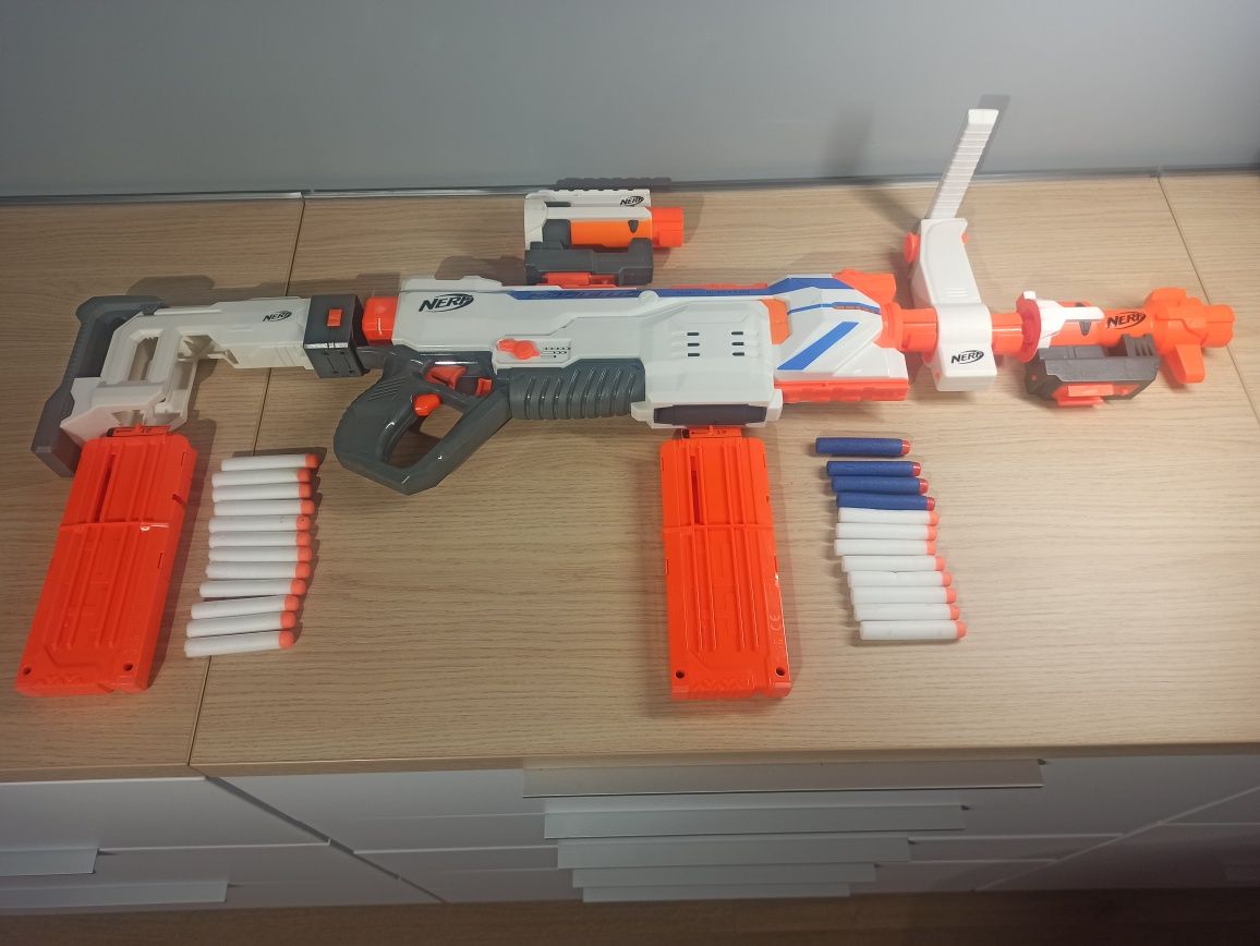 NERF Modulus karabin na baterie