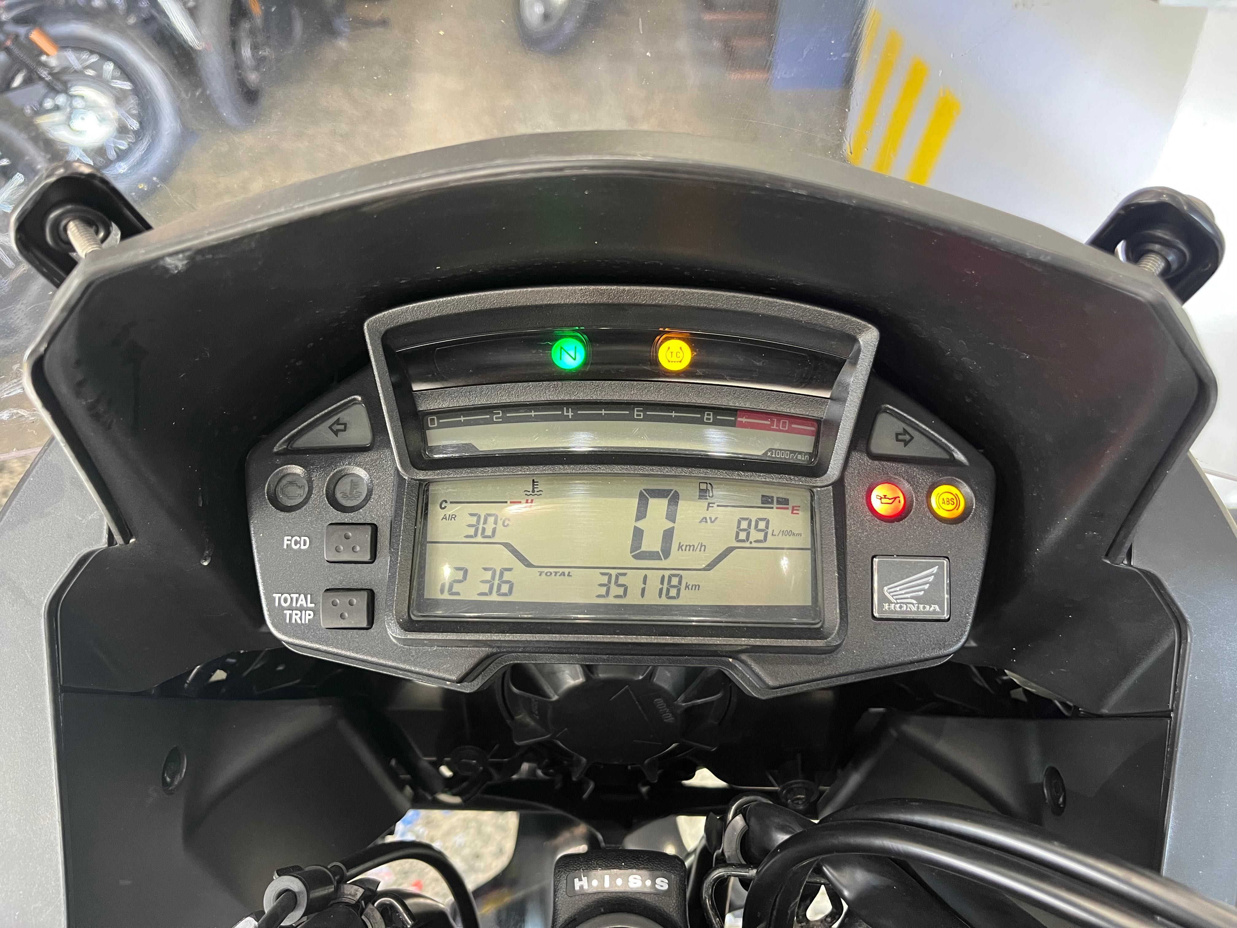 Honda VFR 1200 Crosstourer DCT de 2013 Optimo estado com Extras