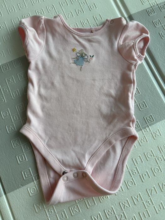 Набір боді з вишивкою від next 3-6 місяців, рощмір 62