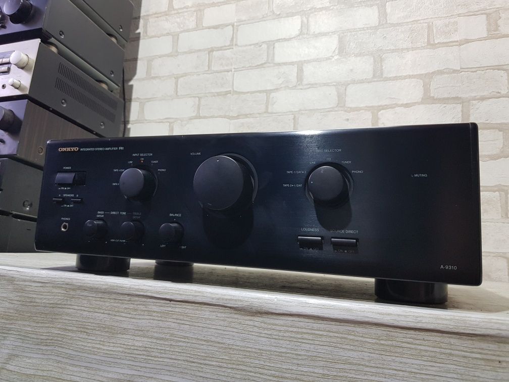 Стерео усилитель премиум класса Onkyo A-9310 2*90 Вт! б/у з Німеччини