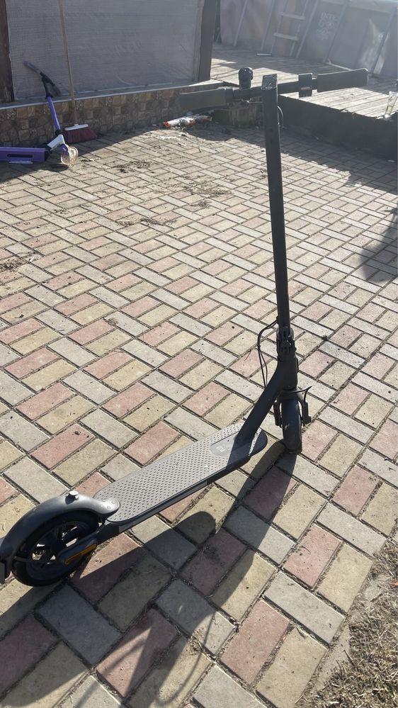 Электросамокат Mi Xiaomi Mi Electric Scooter Essential