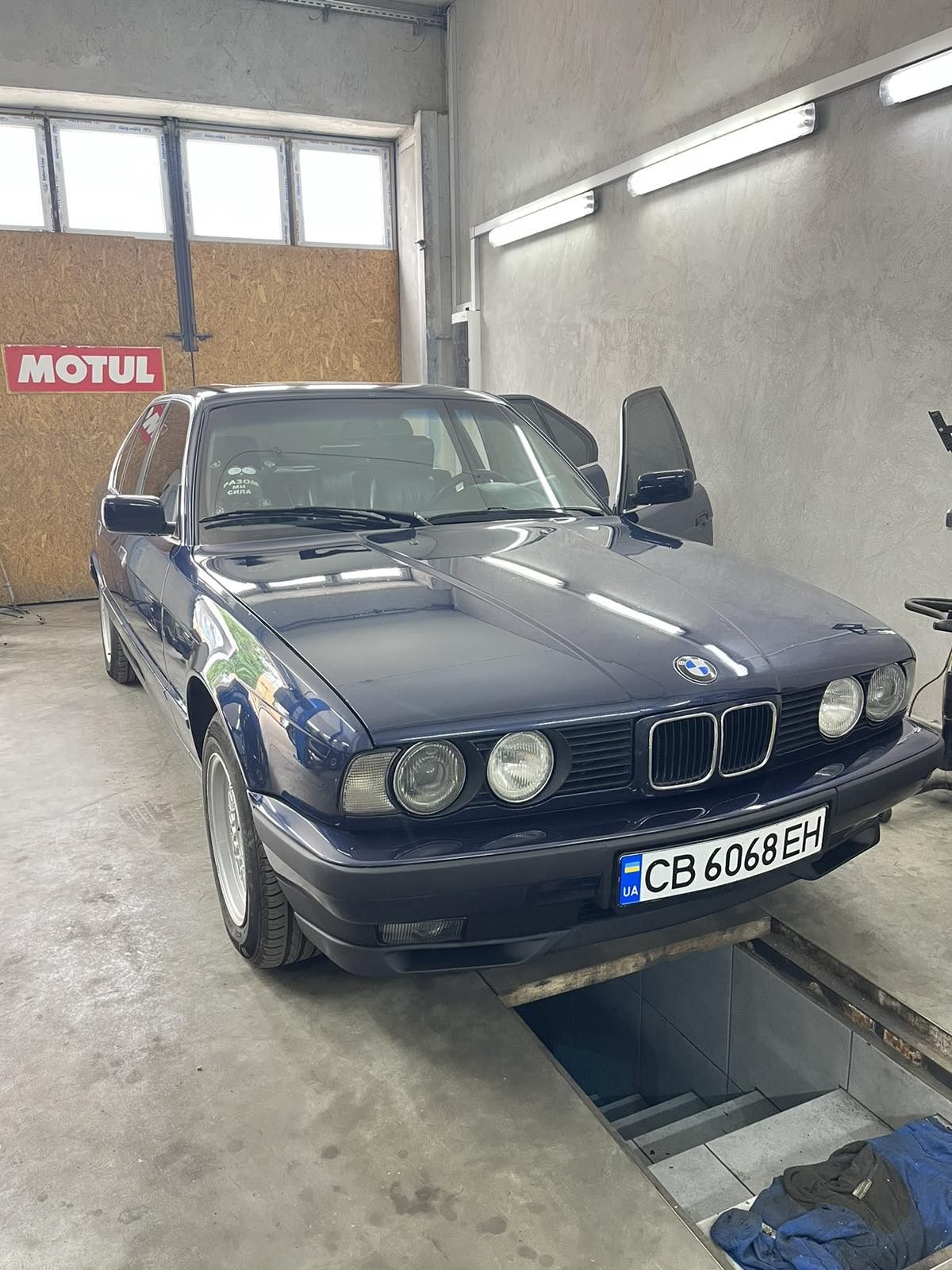 Продам  BMW  е34