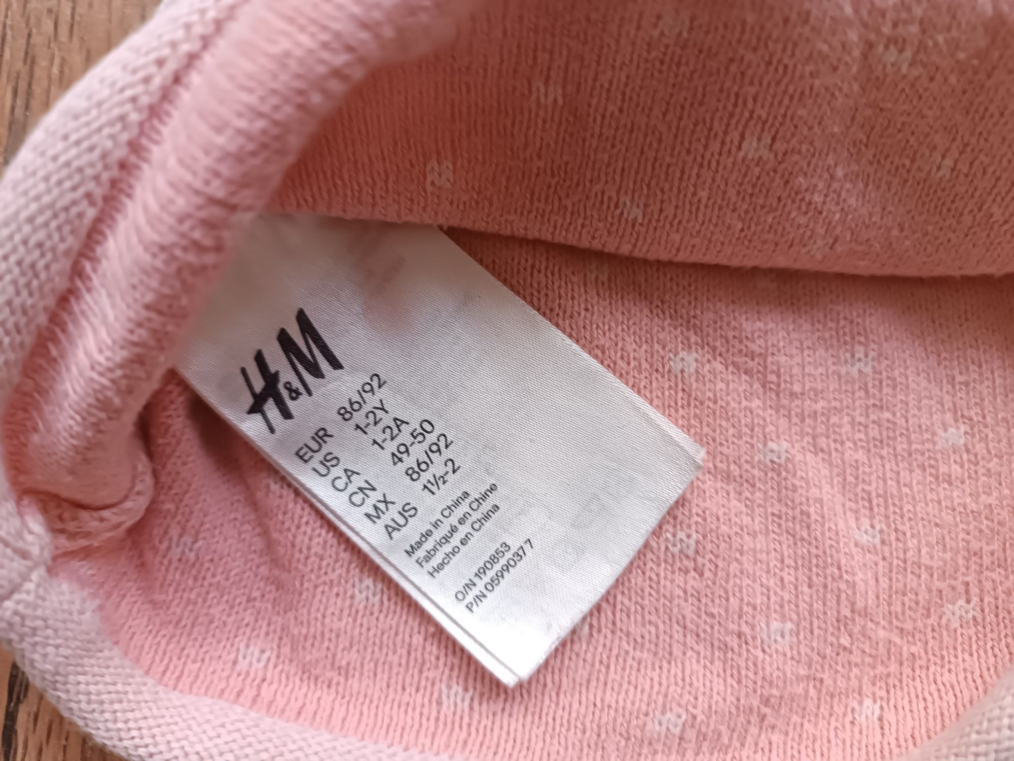 Czapeczka truskaweczka H&M r.1,5-2 lata