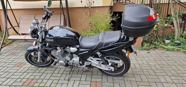 Motocykl Yamaha XJR 1300