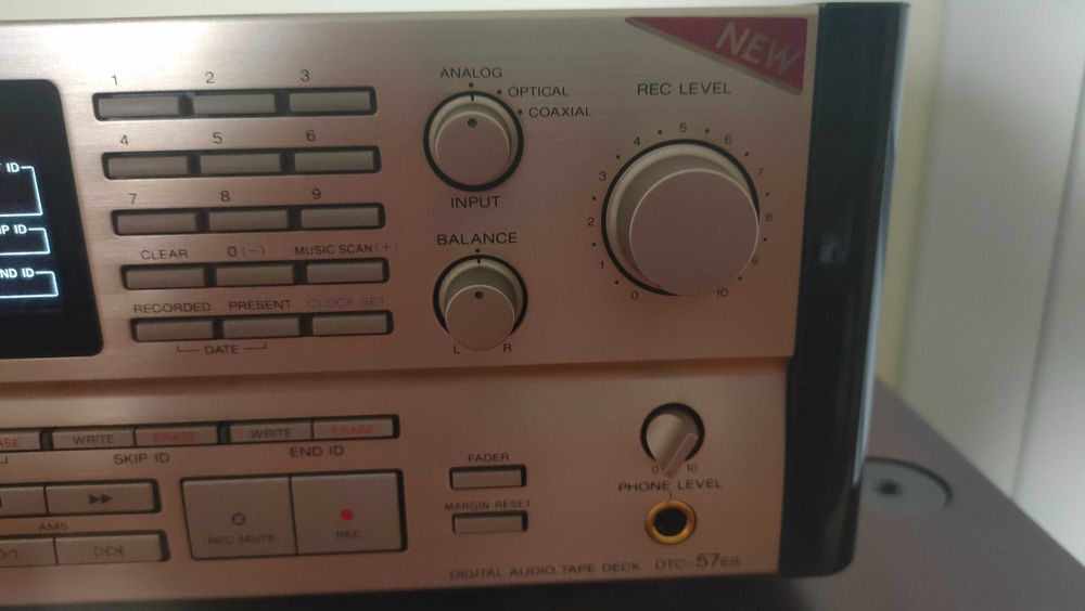 SONY DTC57ES  Po pelnym serwisie.