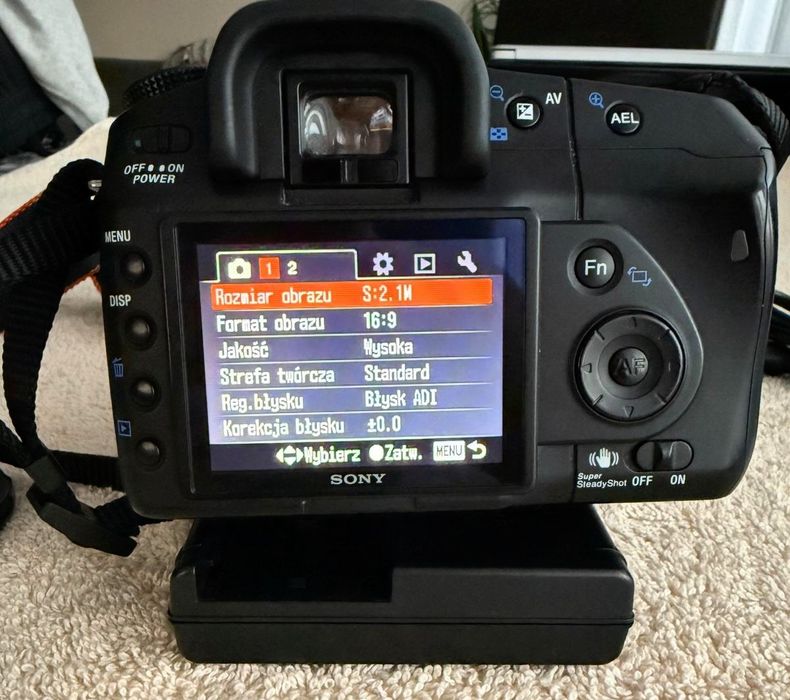 Sony Alpha A200- Super Stan.