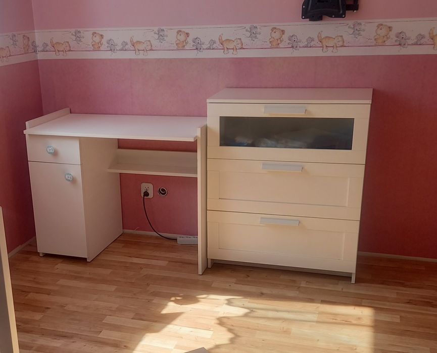 Komplet mebli białych