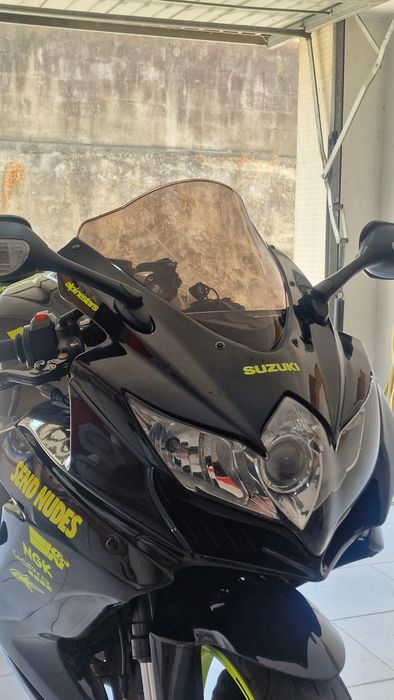 suzuki gsxr 750 k8