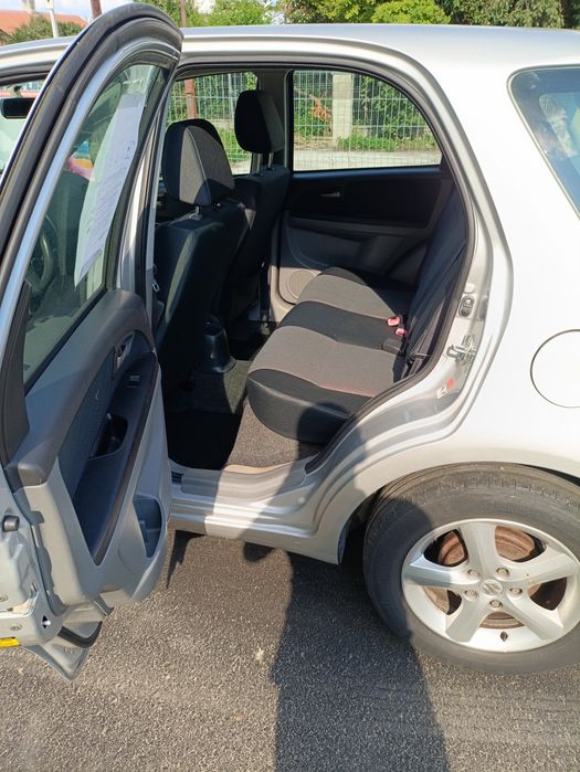Okazja Suzuki SX4 1,6 benzyna zarejestrowany