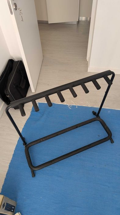 Suporte para 7 guitarras
