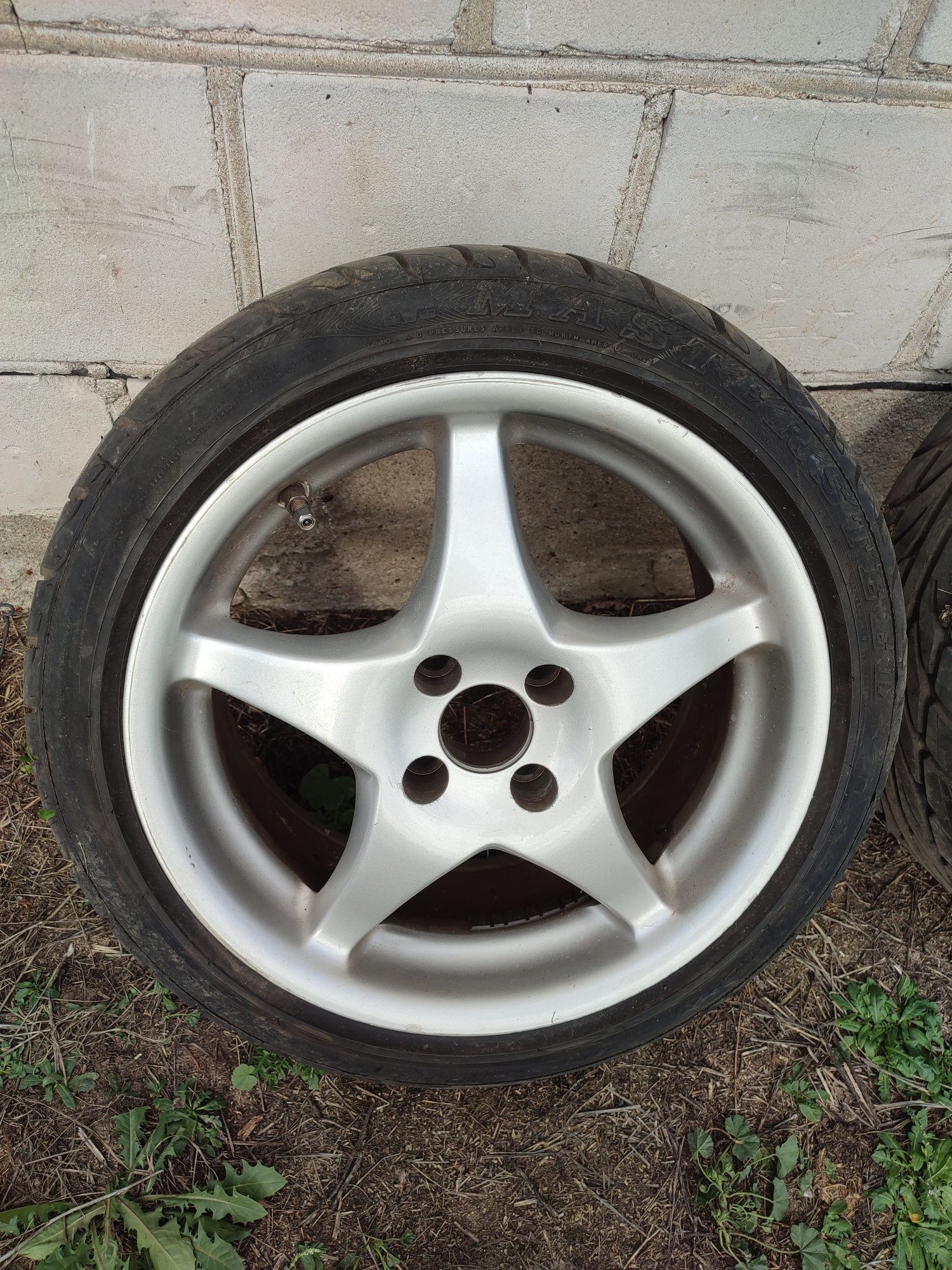 Felgi koła Shaper 4x100 R16 BMW e30, VW Golf Jetta opel