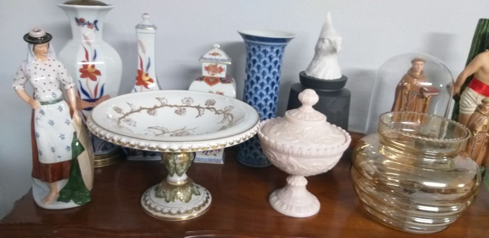 Porcelanas e velharias