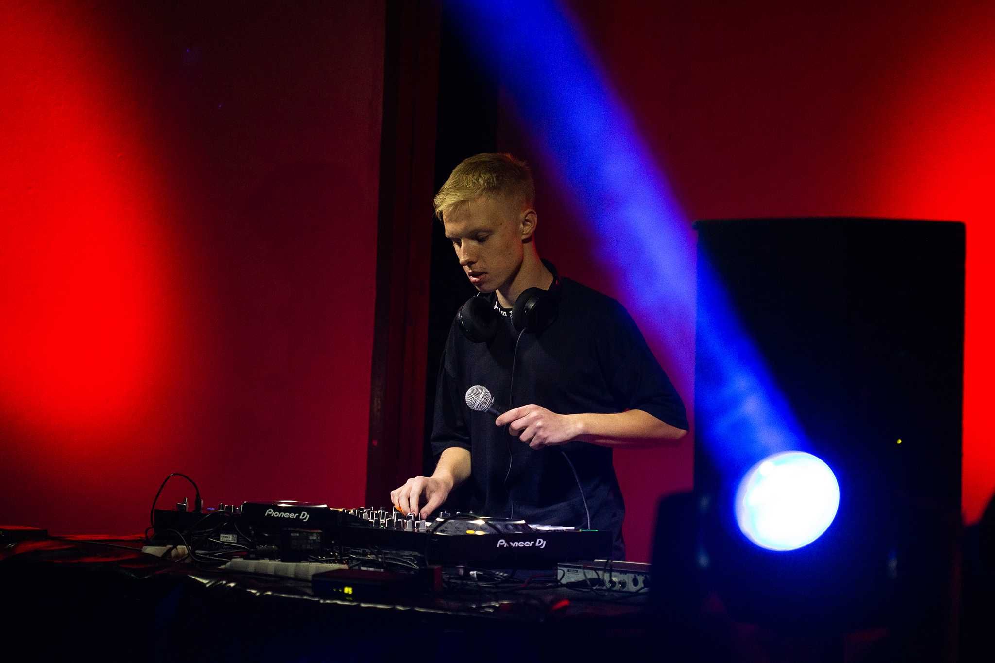 DJ na Twoją IMPREZĘ Okolicznościową - DJ Kamilos