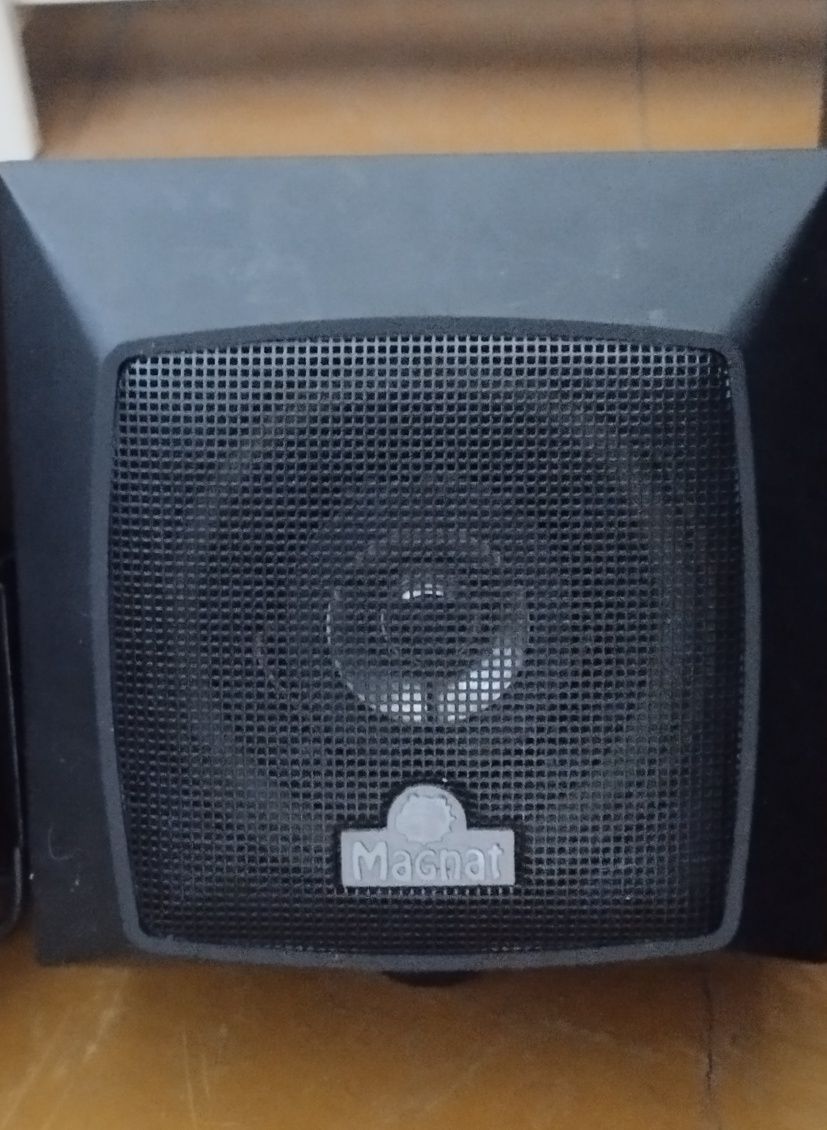 Subwoofer Magnat + klumny