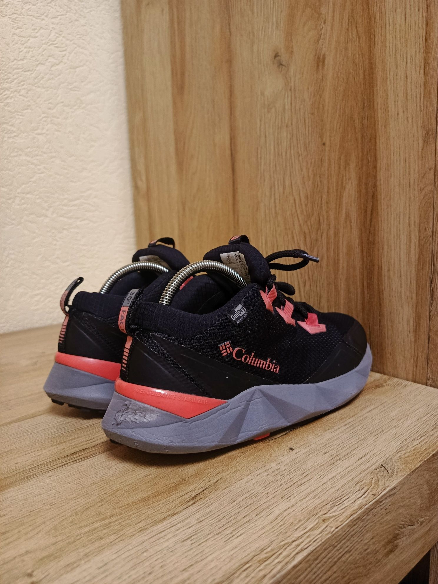 Кросівки Columbia Facet 30