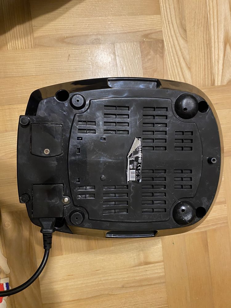 Redmond  Rmc-280E multicooker