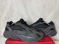 Продам мужские кроссовки Adidas Yeezy Boost 700 Vanta