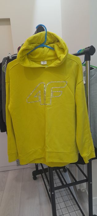 Продам женскую одежду