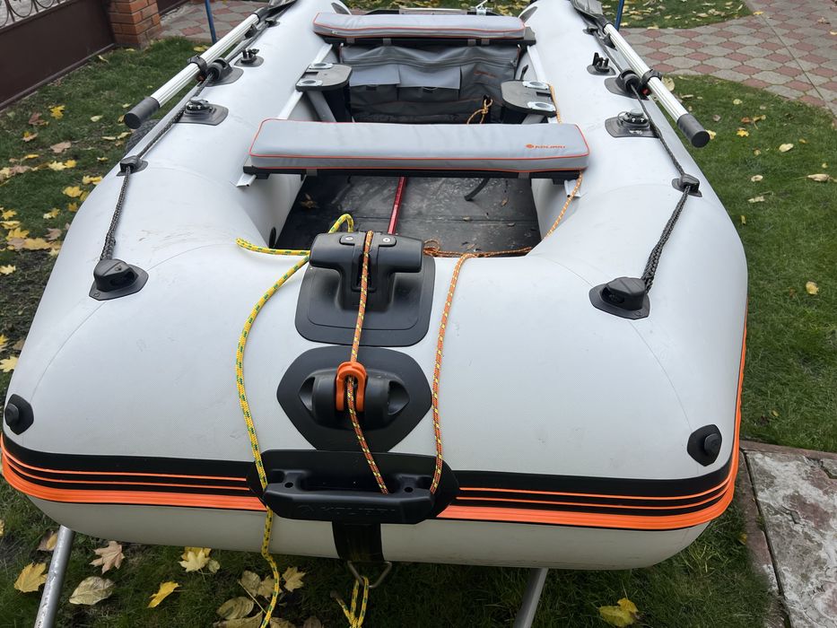 Лодка/човен калiбрi КМ330