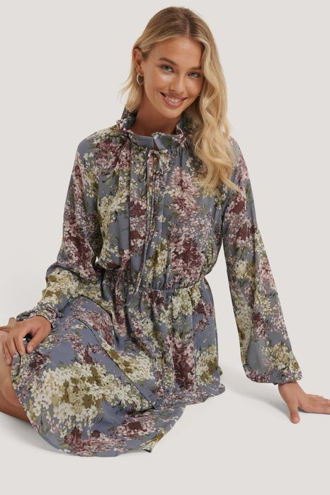 NA-KD S-M elegancka NOWA niebieska sukienka midi w kwiaty