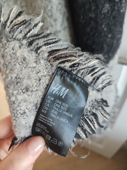 Długi szal na zimę H&M