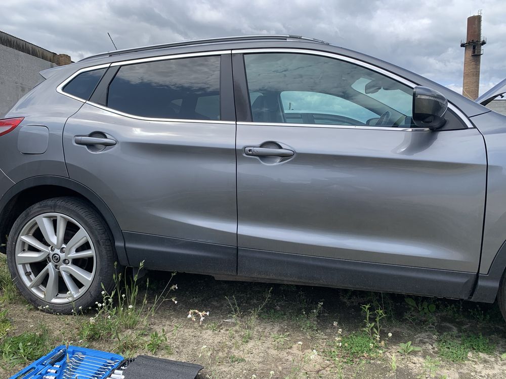Крило qashqai j11