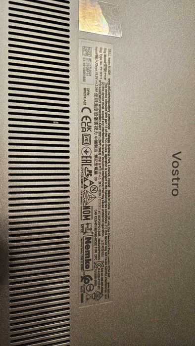 Laptop Dell Vostro 15 3530