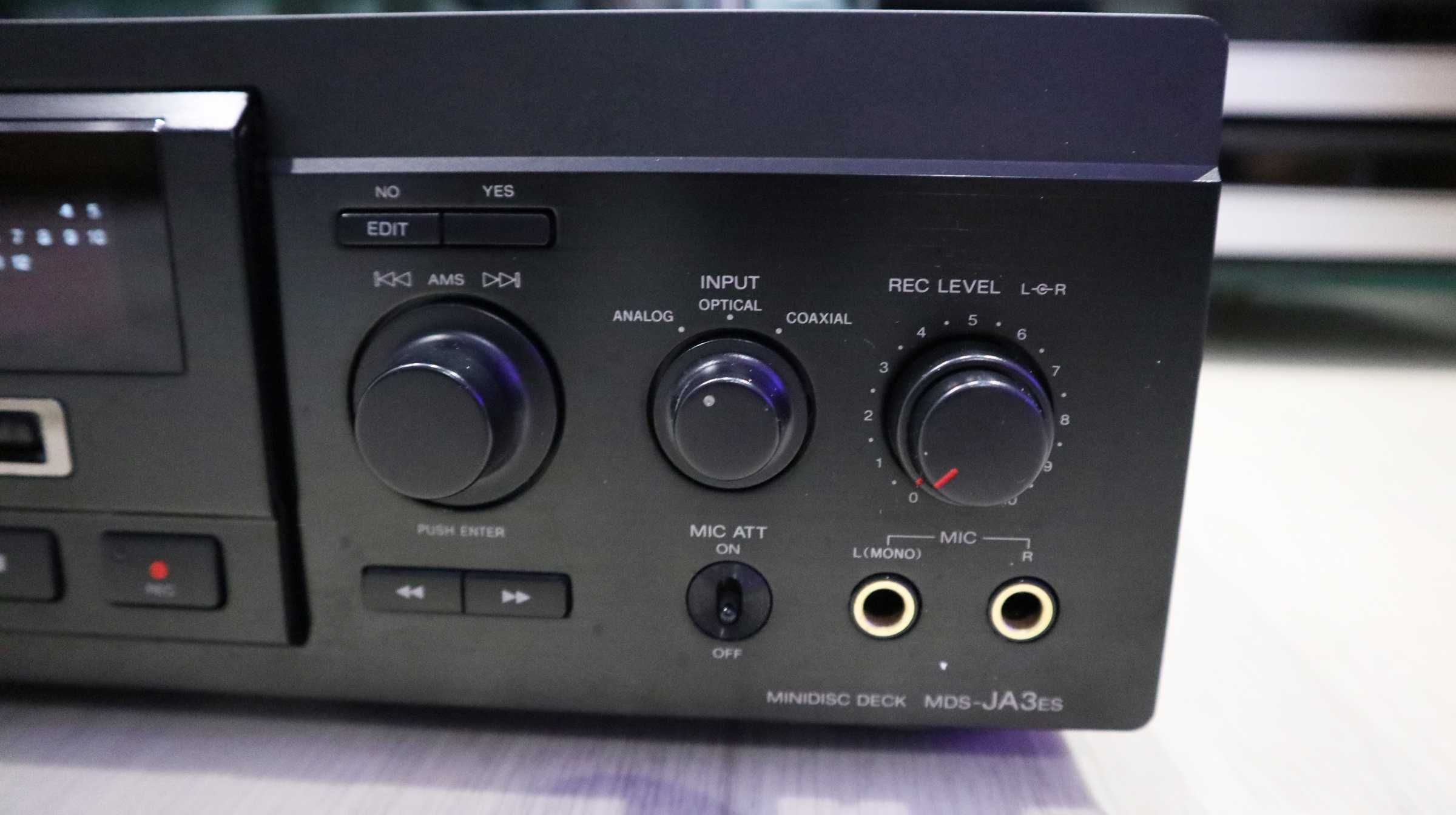 Проигрыватель рекордер мини-дисков Sony MDS-JA 3 ES Япония