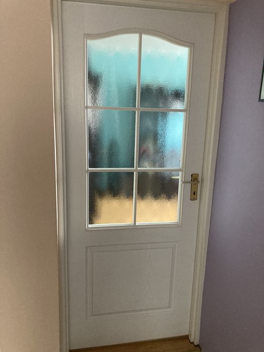 Drzwi białe 80 cm dostępne lewe