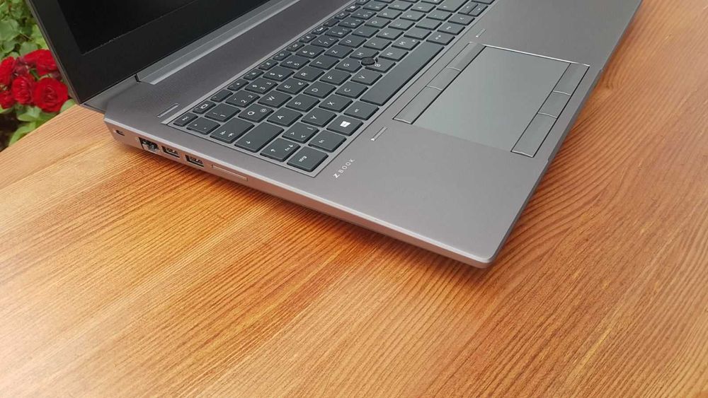 Ноутбук для Графіки HP ZBook 15 G5-Intel-Core-i7-8850H