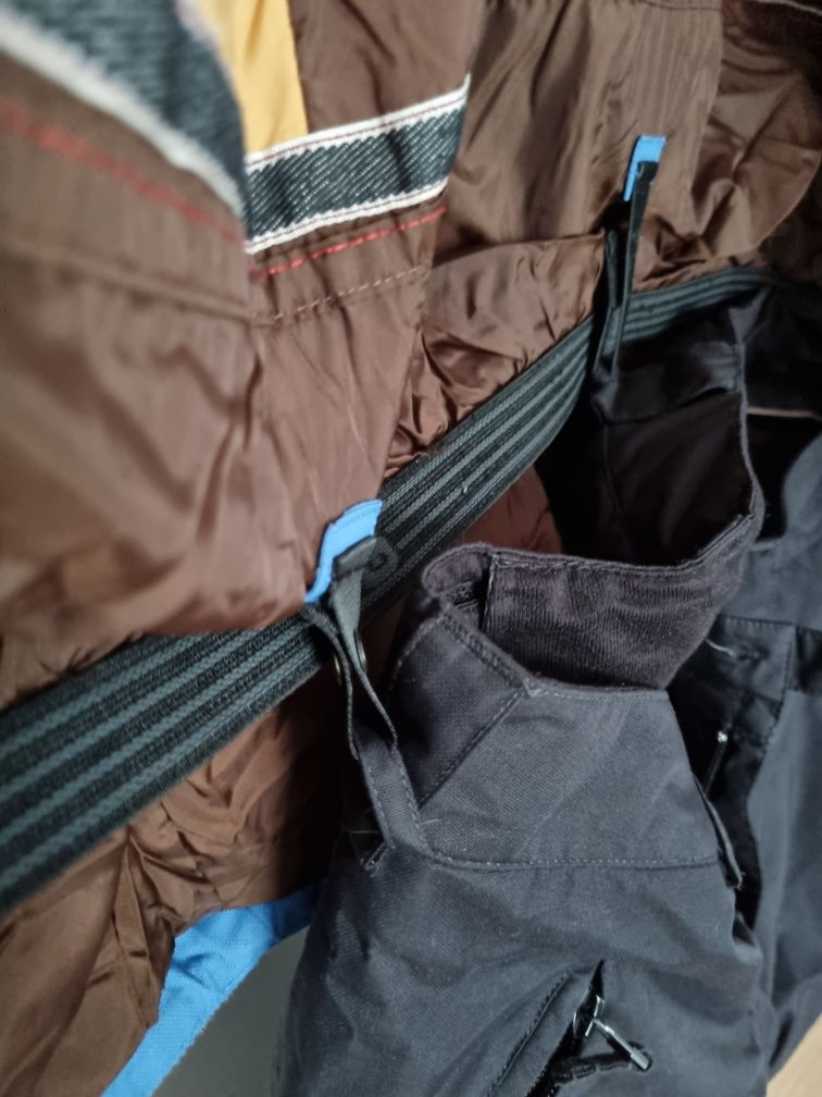 Zestaw snowboardowy - spodnie + kurtka Burton Covert Dryride