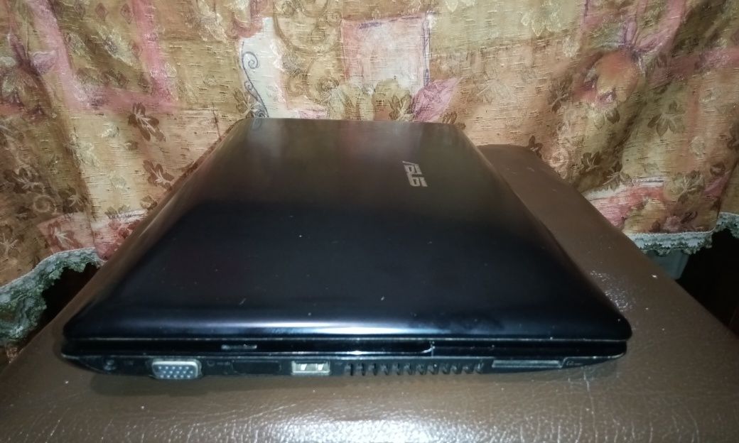 Нетбук ASUS EEE PC 1215P 12”