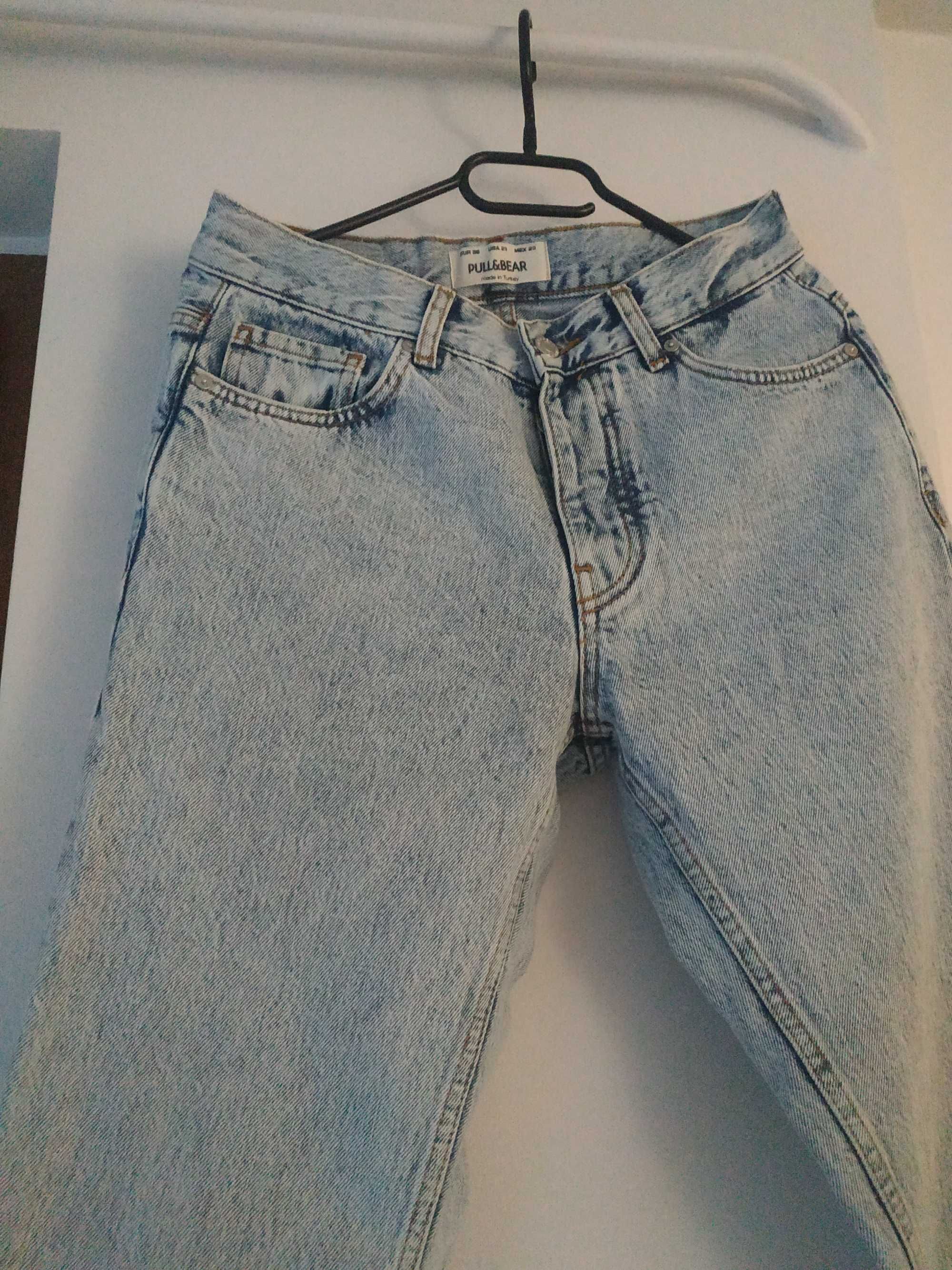 Spodnie jeansowe pull&bear