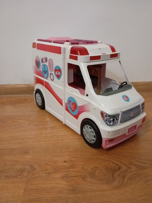 Barbie Karetka Mobilna Klini