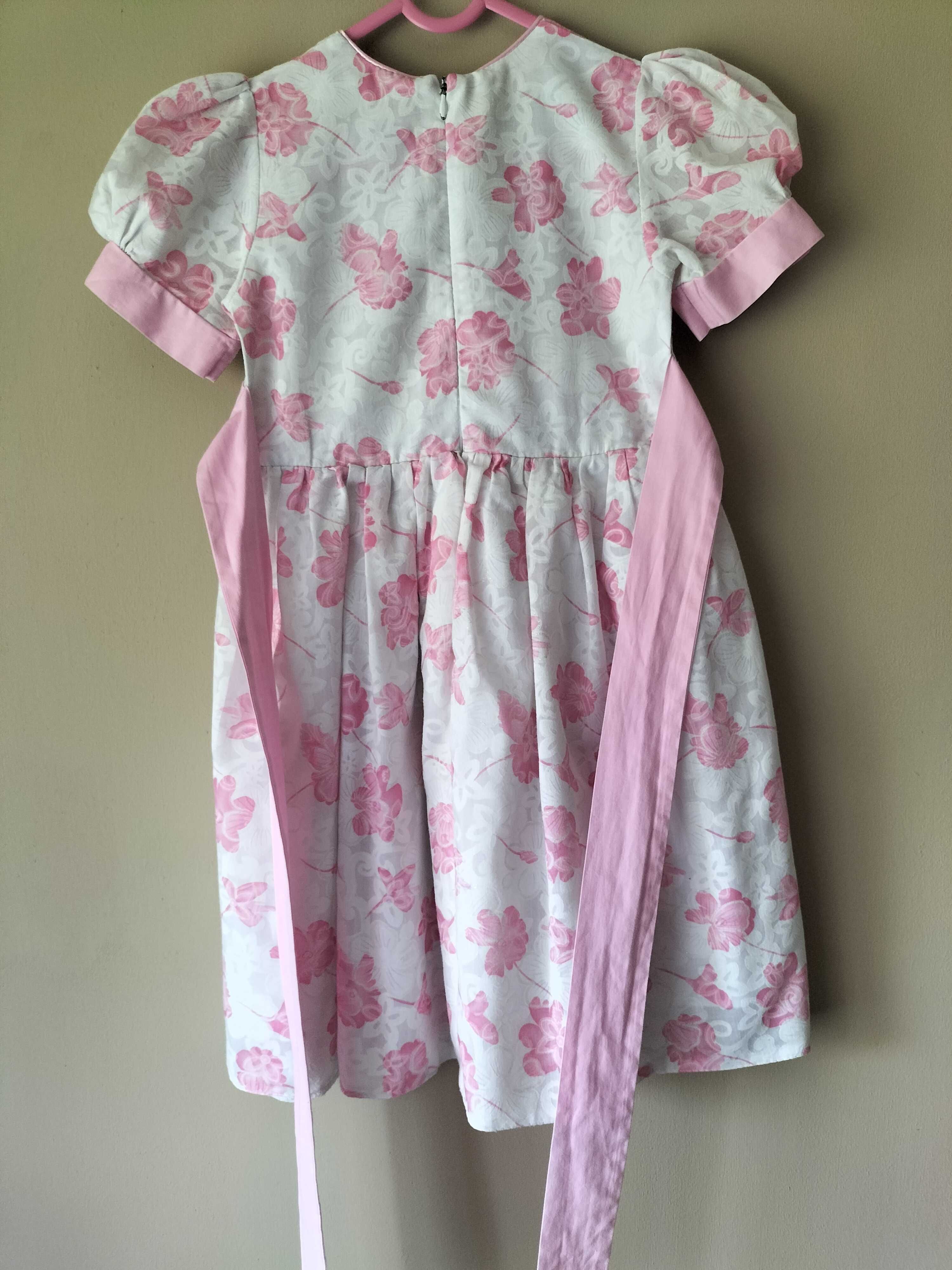 Elegancka sukienka w kwiaty rozm.98