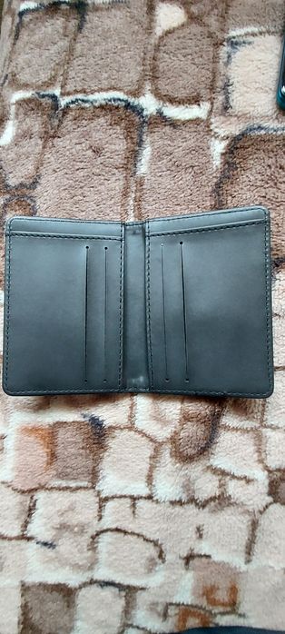 Etui na karty bankomatowe