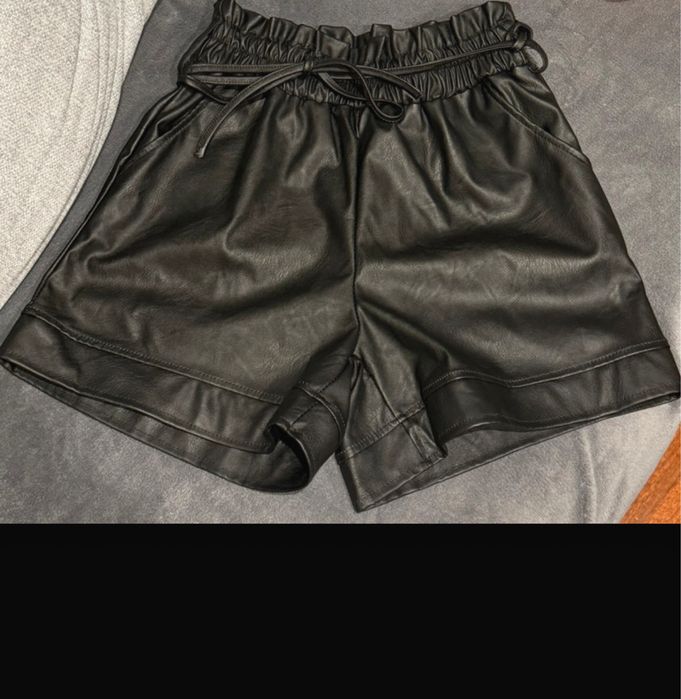 Skorzane szorty damskie