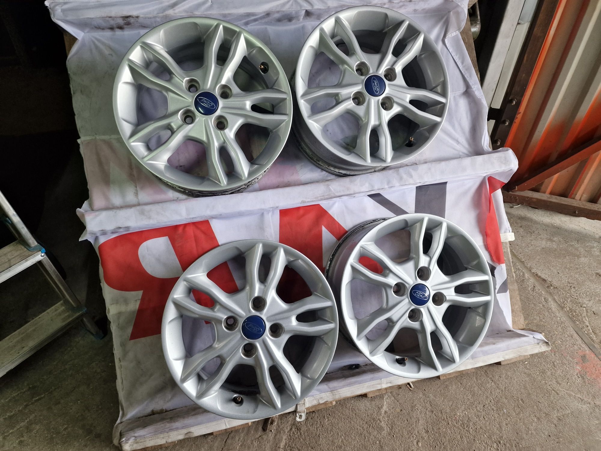 Felgi Aluminiowe Ford Fiesta MK8 R15 4x108 ET47.5-6J+czujniki  TMS