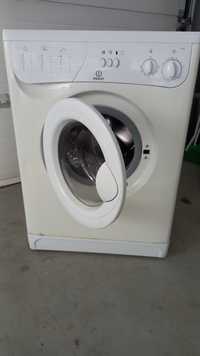 Maquina de Lavar Roupa Indesit