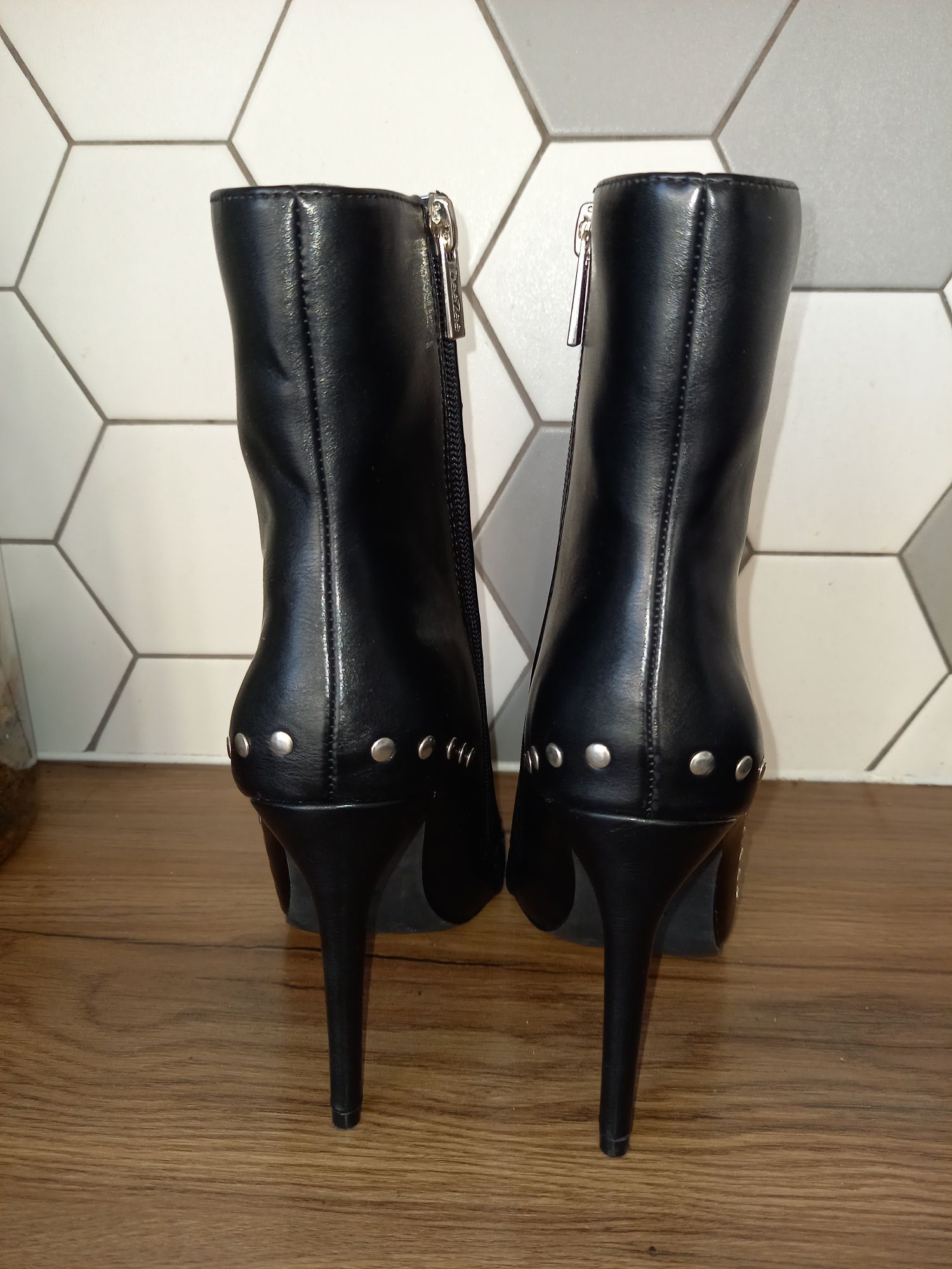 Nowe Buty, botki czarne wiosna-jesień rozmiar 36 CCC