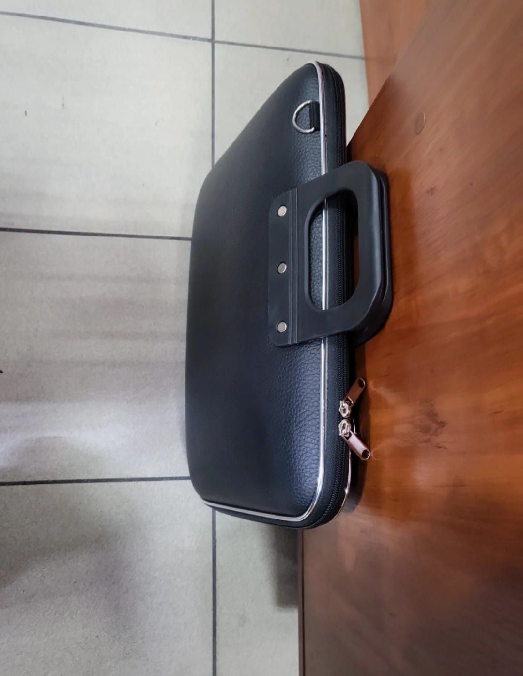 Torba czarna na dokumenty, laptop