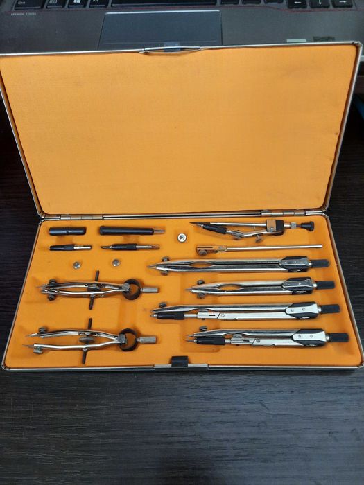 Готовальня для черченя