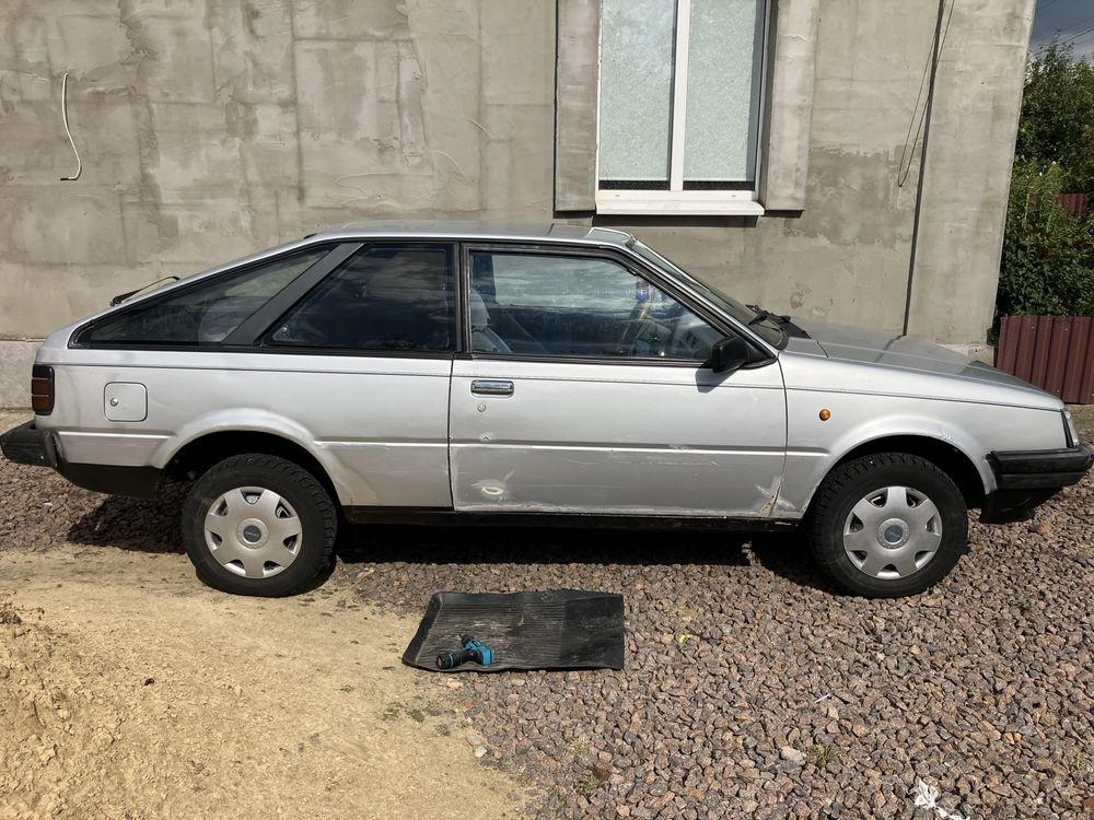 Nissan Sunny B11 1986
