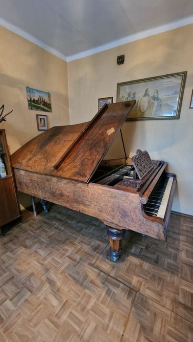 Sprzedam fortepian