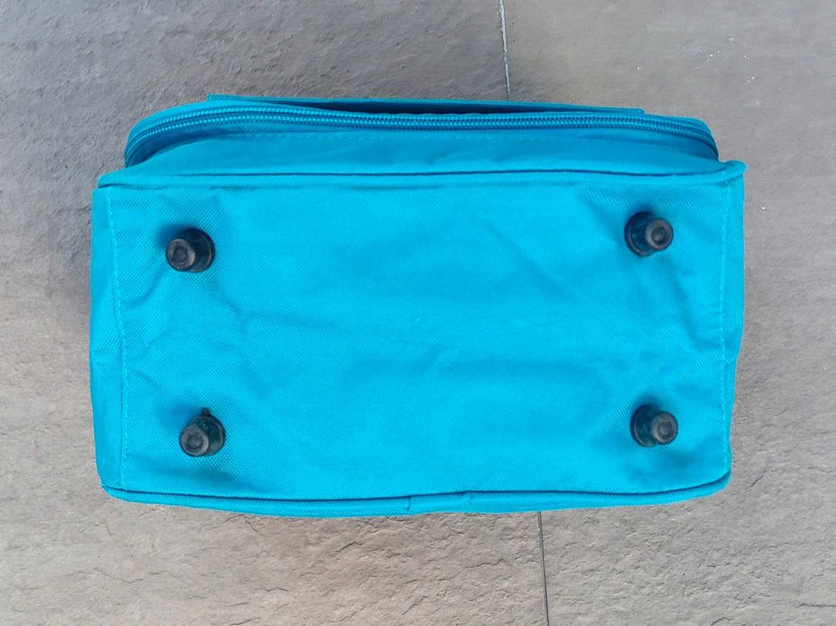 Saco bolsa transporte cosmética shampoos marca DOVE