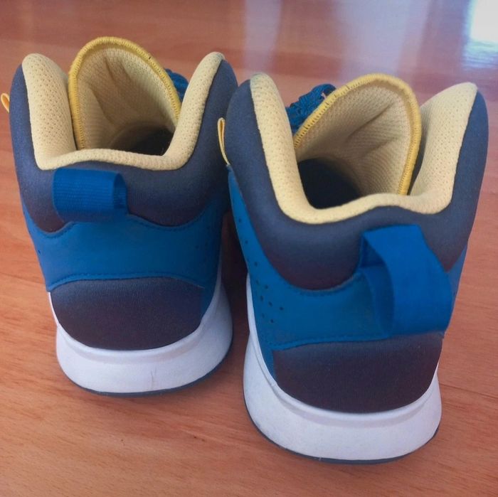 Ténis Adidas N.36,5