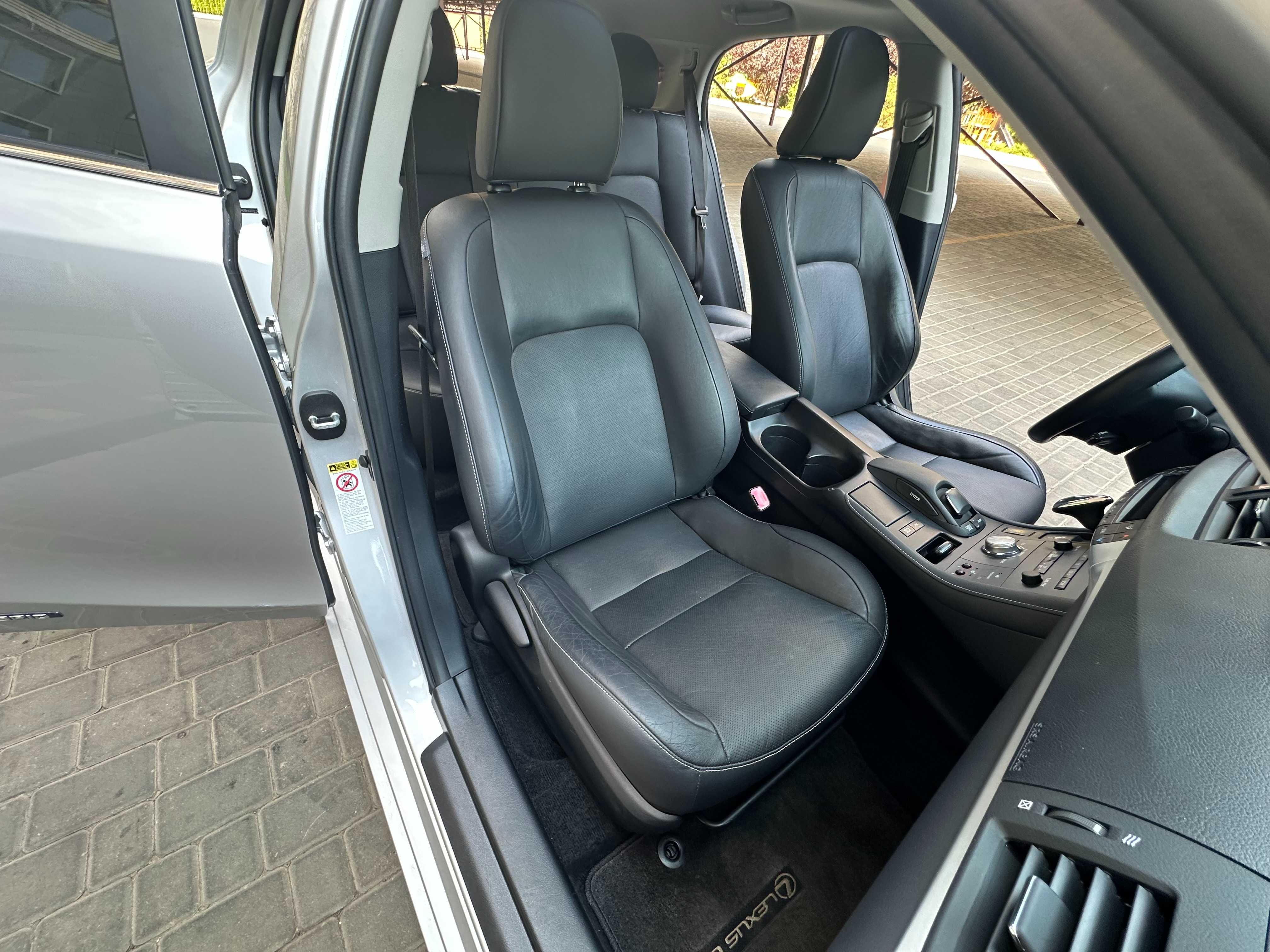 Lexus CT 88 тис. км